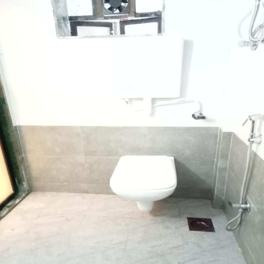 Hotel New Sarah Inn, Andheri West Мумбаи Экстерьер фото
